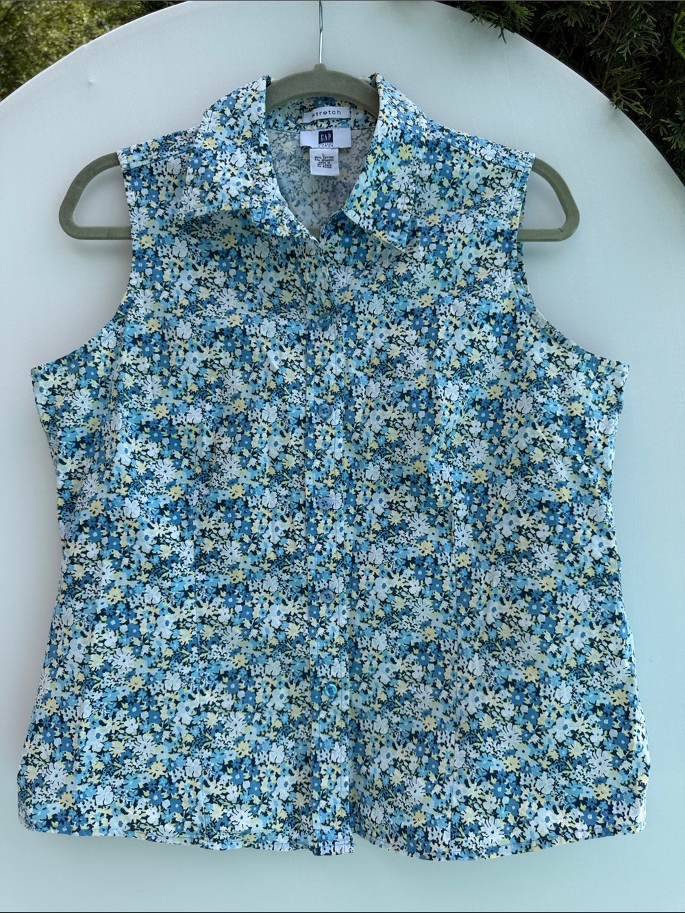 GAP Blue yellow Floral Sleeveless Button-Front stretch top shirt flowered EUC